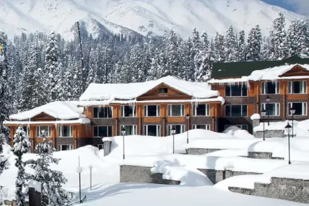 Deluxe Kashmir With Gulmarg - Fixed Private Tour